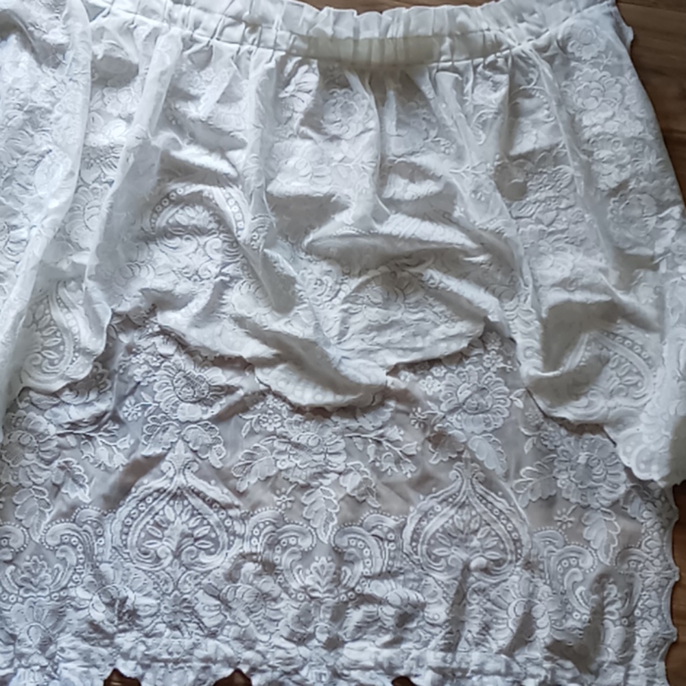 White lace door curtain